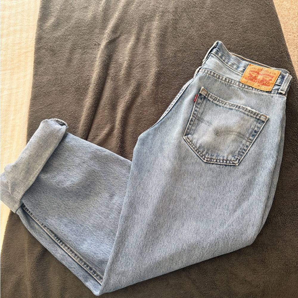 Vintage Levi's Blue Straight Jeans with Classic Rigid Look